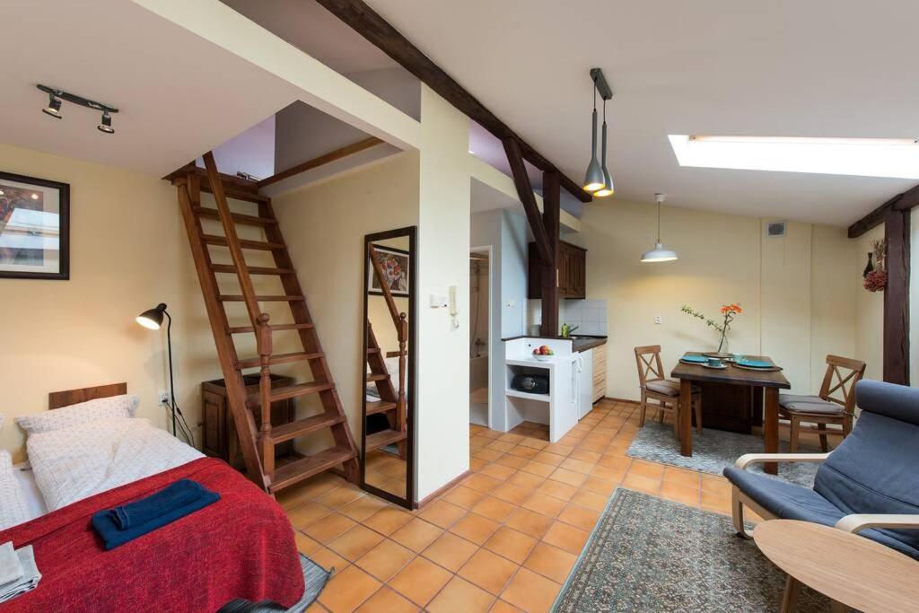 Bright Loft In Amazing Location Apartment Krakow Bagian luar foto